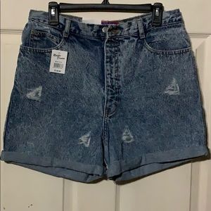 Vintage high waist shorts